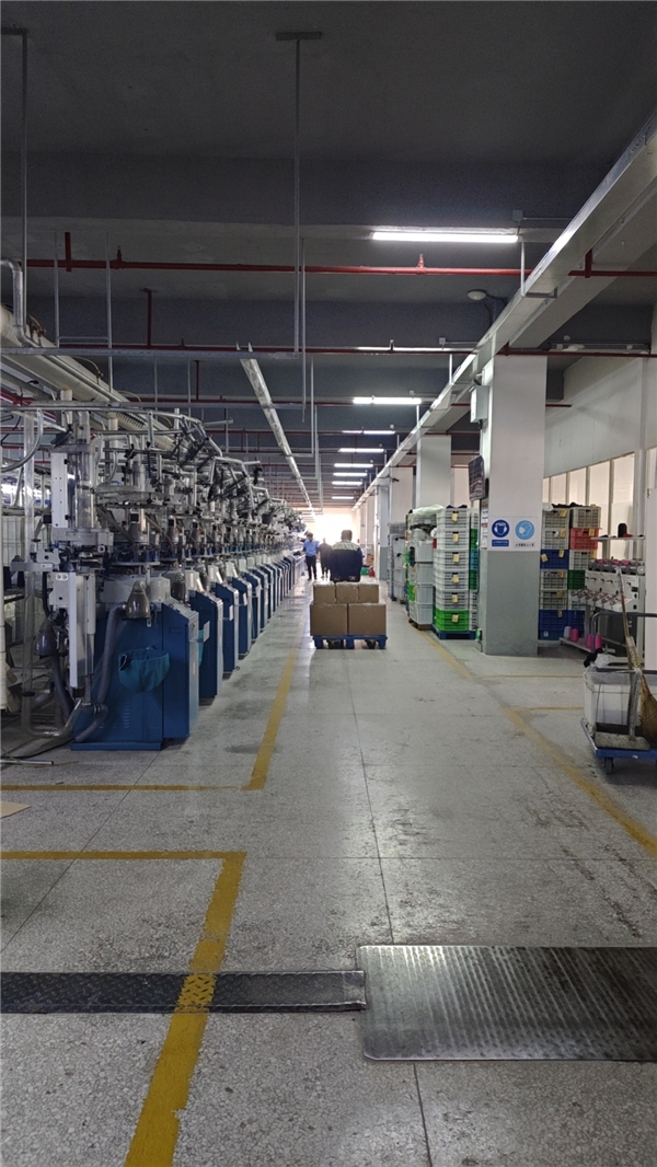 "择安杀菌消臭袜"亮相央视新媒体直播 - 华夏财经网-财经新媒体平台